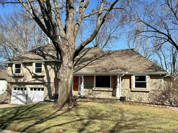 9800 W 106th St, Overland Park, KS 66212