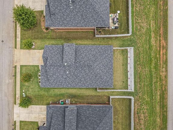 5th image of 531 Carleton Pl