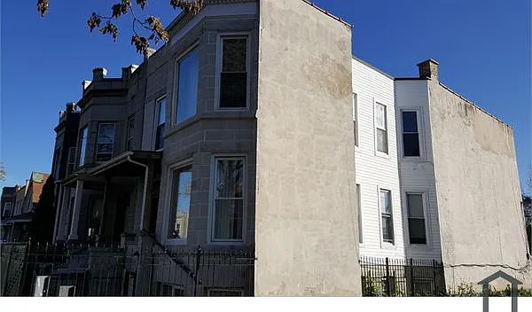 3 bed, $1,700 — Photo 1