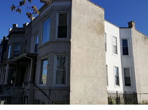 3939 W Fillmore St, Chicago, IL 60624