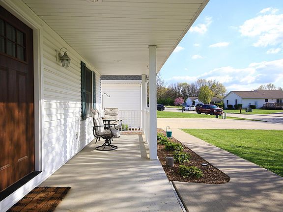 5th image of 2206 Park Creek Dr