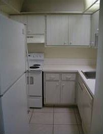 3rd image of 701 Pine Dr APT 203