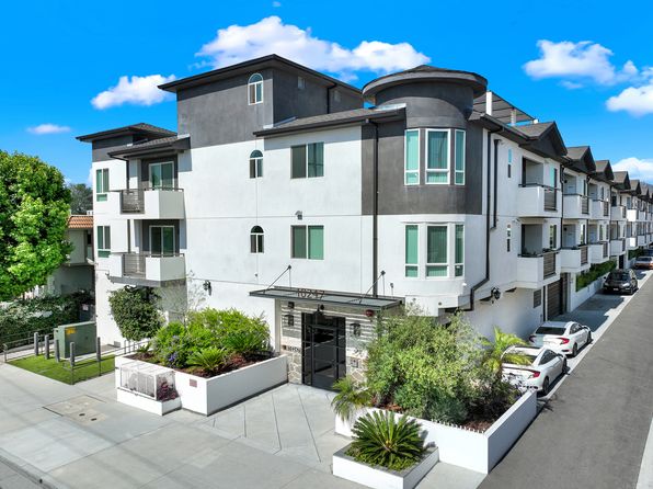 10247 Variel Ave #208