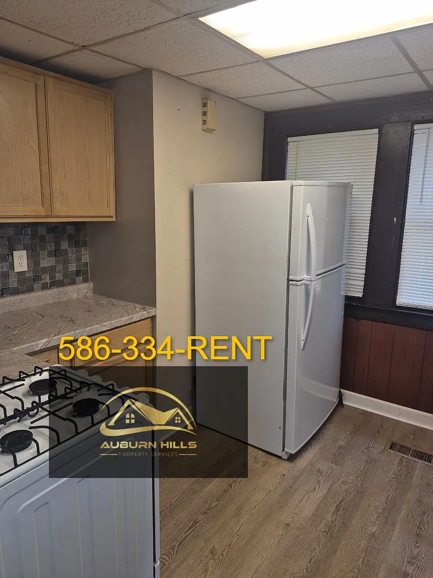 2 bed, 800 sqft, $1,000 — Photo 4