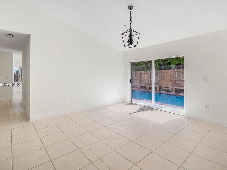 9712 SW 213th Ter — Photo 8