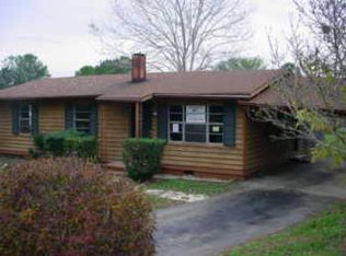 16 Seminole Rd NE, Cartersville, GA 30121