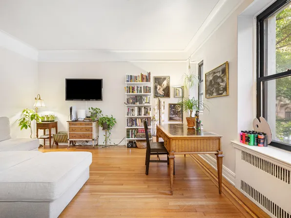 124 East 91st Street image 2 of 17