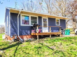 204 S 4th Ave W, Lake Mills, IA 50450