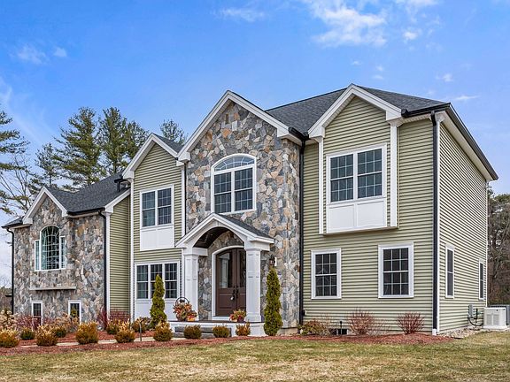 2nd image of 5 Osprey Lane