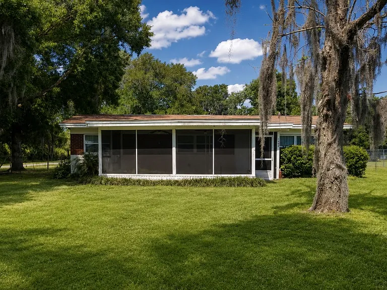 6008 Bob Head Rd — Photo 1