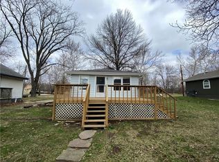 8007 E 256th St, Freeman, MO 64746