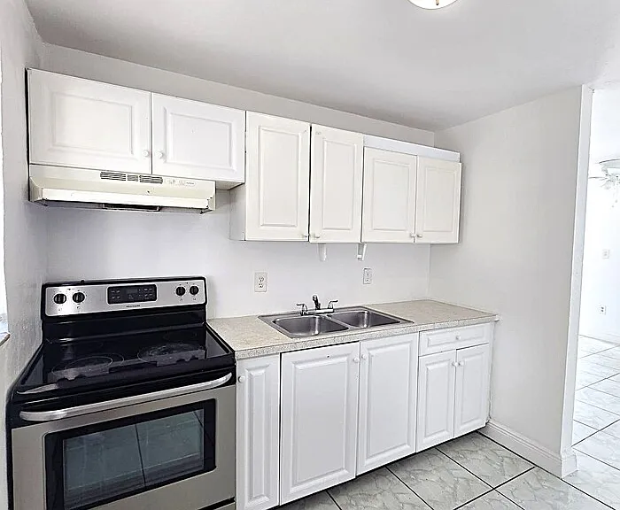 3135 Blount St — Photo 7