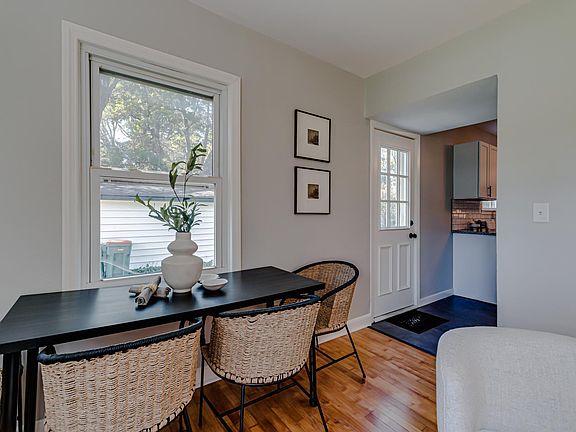 4th image of 175 Ash St