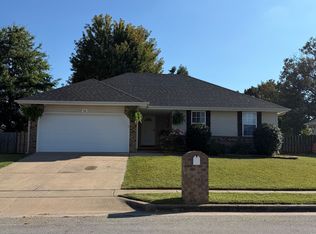 918 W Dustin Ln, Nixa, MO 65714