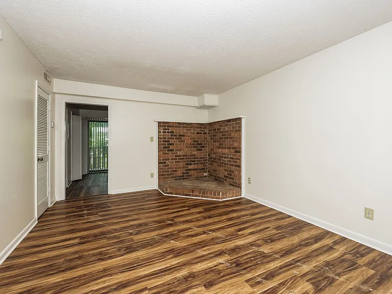 105 Bybee Dr Unit D3 — Photo 16