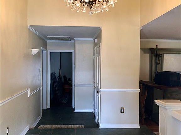 5th image of 2407 Danbury Dr