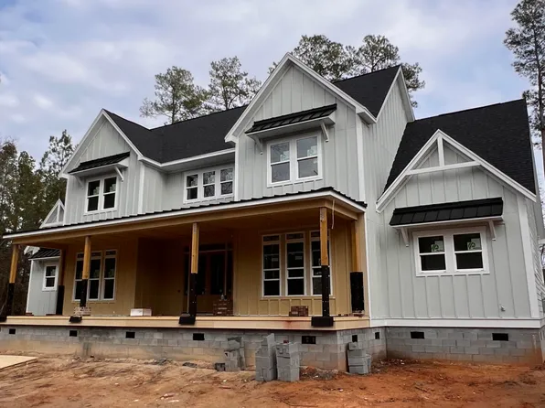 1090 Wassamassaw Plantation Dr, Moncks Corner, SC 29461