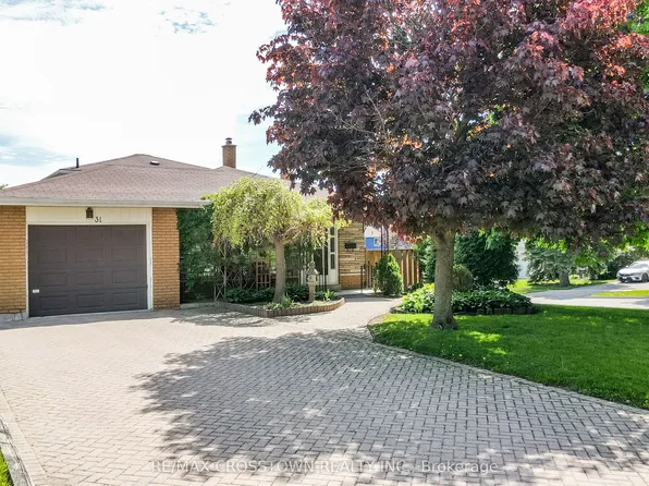 31 Lee Ave, Bradford West Gwillimbury, ON L3Z 1A8