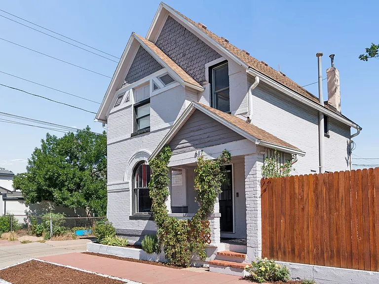 617 W 1st Ave — Photo 4