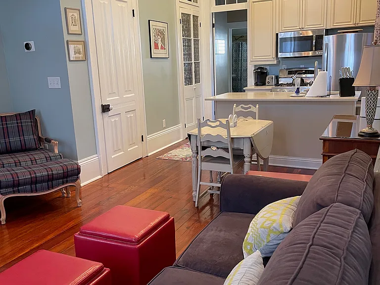 114 Lavergne St — Photo 3