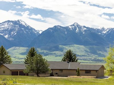 114 Spring Creek Hills Rd, Livingston, MT, 59047