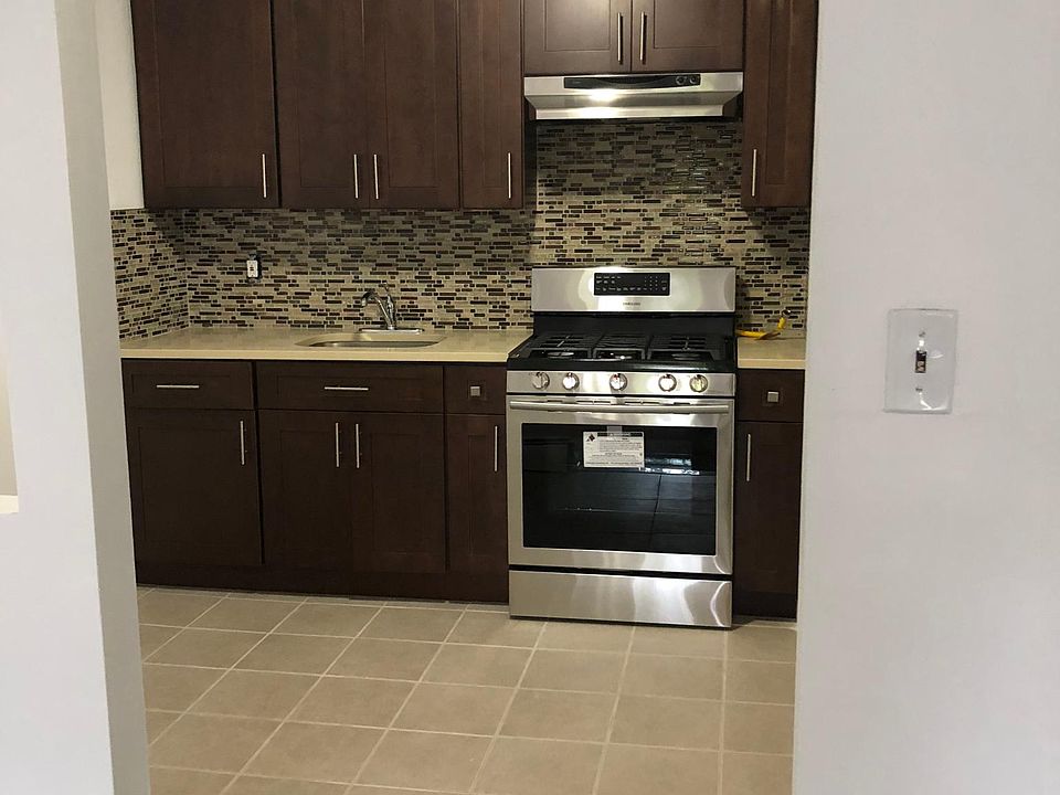 1st image of 14921 84th St