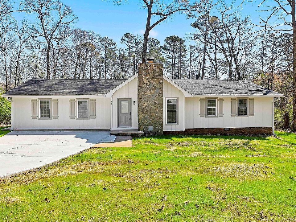 1st image of 218 Hyde Cir