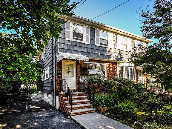 2nd image of 572 Hanover Ave