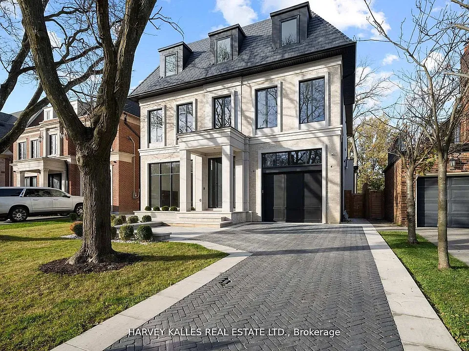370 Glengrove Ave W