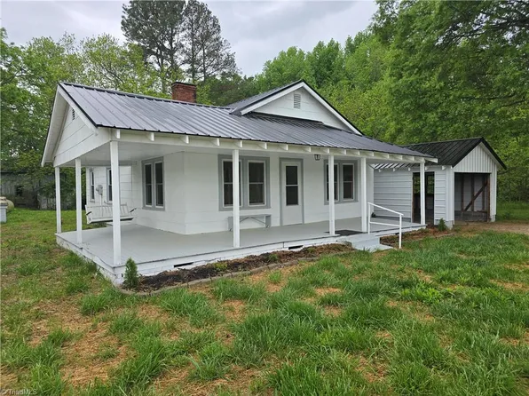 2408 Wyo Rd, Yadkinville, NC 27055