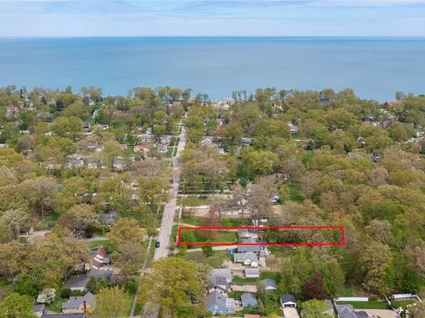 549 Vineland Rd, Bay Village, OH 44140