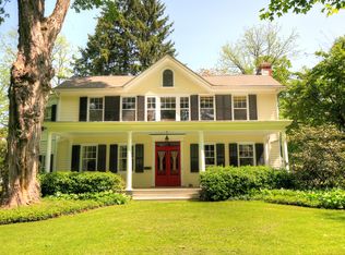 17 Mill St, Rhinebeck, NY 12572