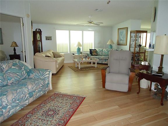5th image of 16162 SW Five Wood Way