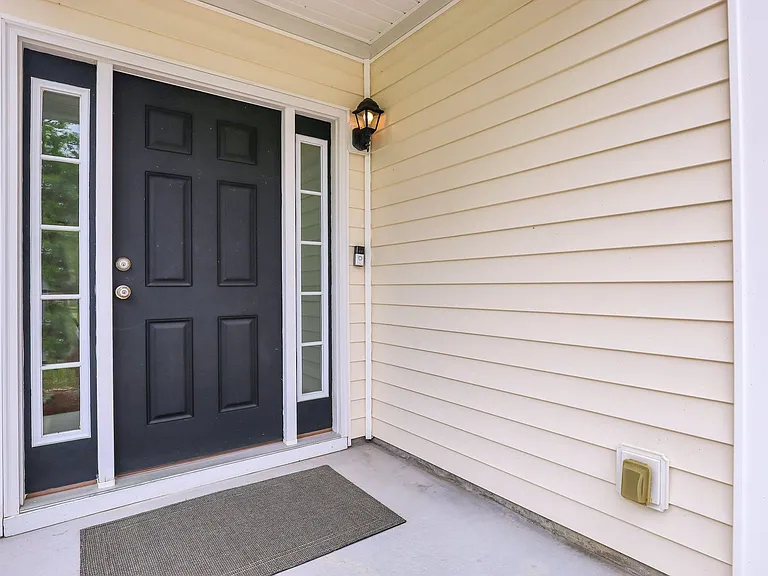 51 Fairgreen St — Photo 3