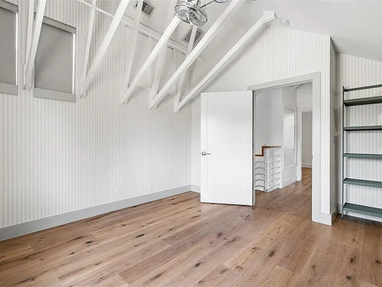 141 Giralda Blvd NE — Photo 39