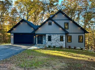 185 Country Rd, Talking Rock, GA 30175