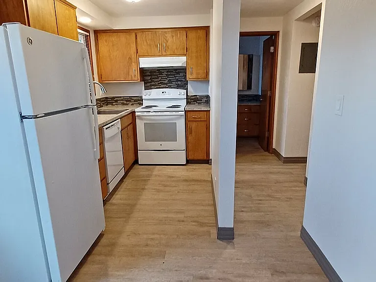 Jade West Apartments - Eugene Oregon