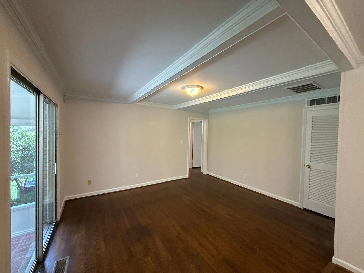 South Park - T.R. Lawing Realty Property — Photo 4