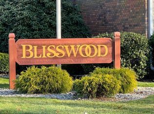 88 Fuller St APT 19, Ludlow, MA 01056