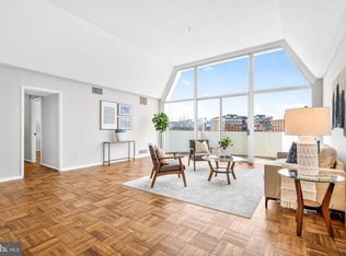 Town Square Towers, Washington, DC 20024