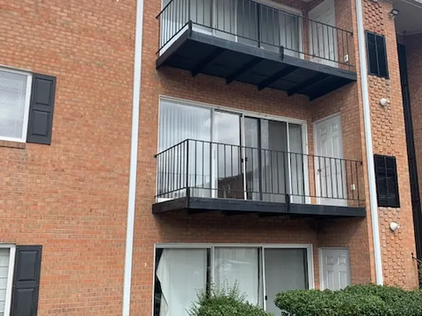 1805 William St #205, Fredericksburg, VA 22401