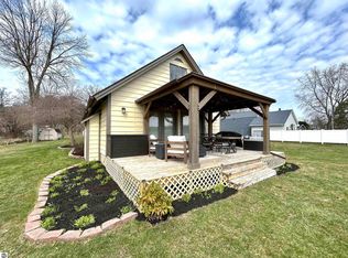4798 N Verity Rd, Sanford, MI 48657