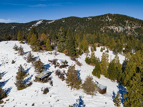 5th image of 9840 Mount Ashland Ski Rd