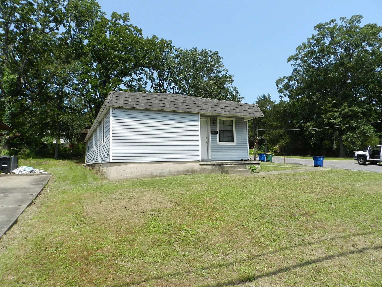 1102 W 51st - . — Photo 3