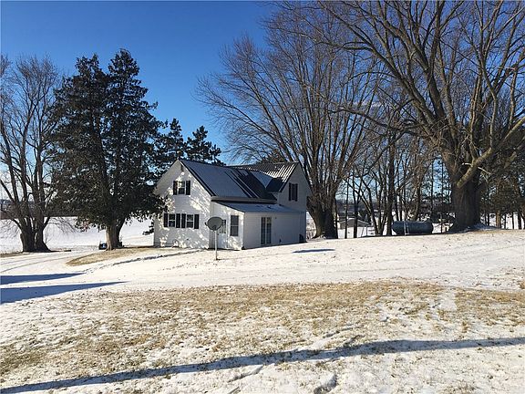3rd image of 3372 N 350th Street