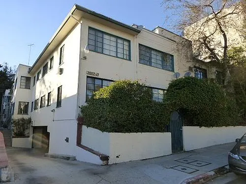 2009 Argyle Ave #8 Photo 1
