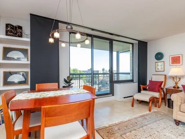 50 Longwood Ave APT 719, Brookline, MA 02446
