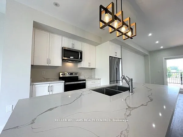 454 Veterans Dr — Photo 1