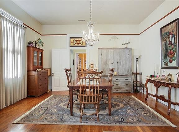 4th image of 245 Belleville St