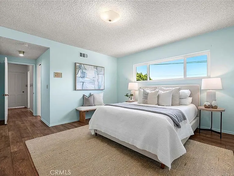 723 Rainbow Dr #1 — Photo 4